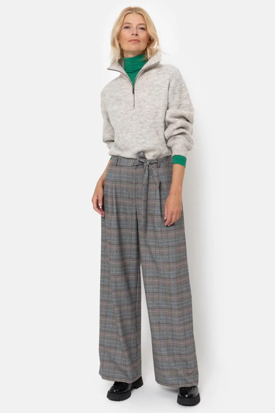 Store Dark Checked Trousers With Wide Legs Women Pants & Jeans