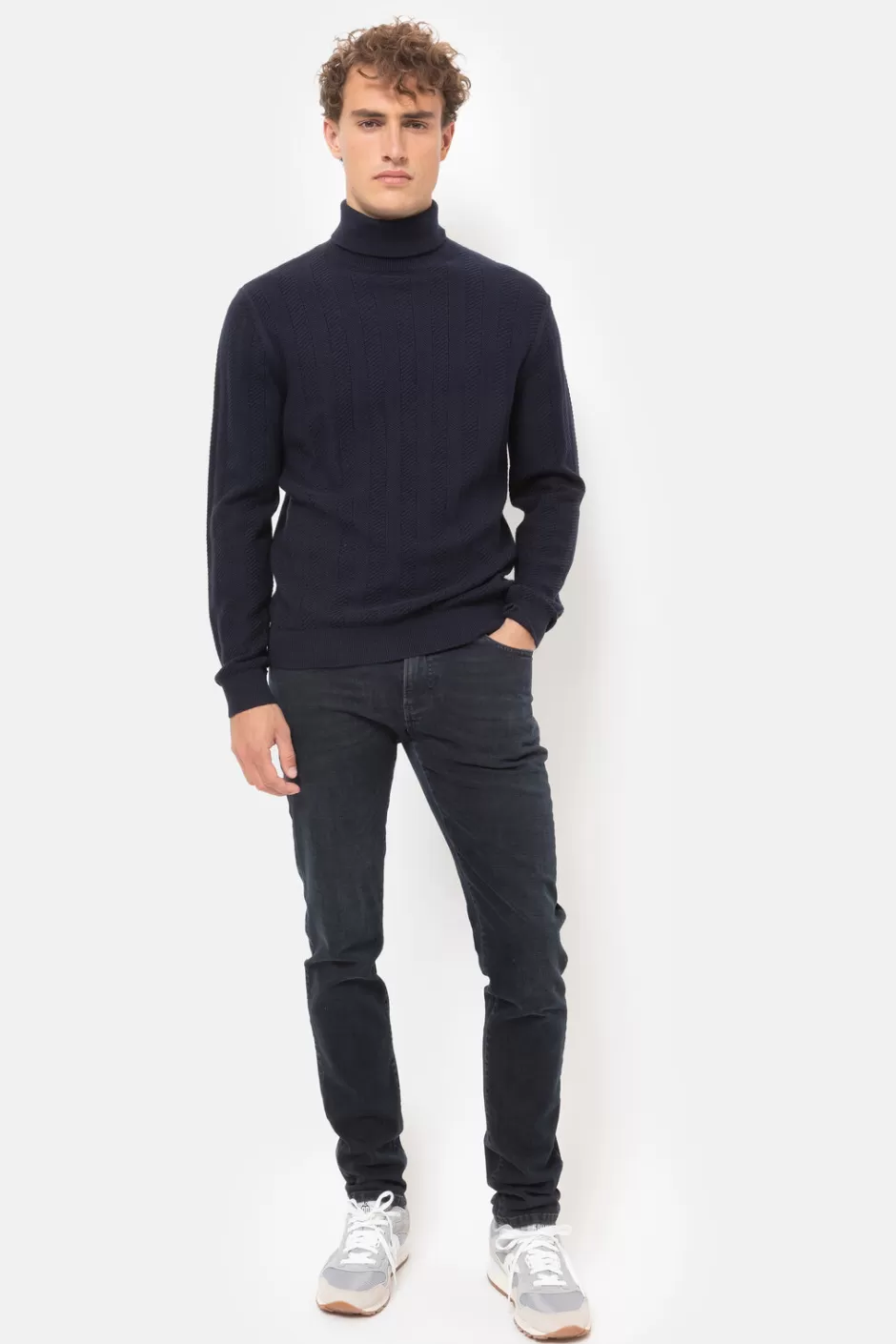 Flash Sale Dark Turtleneck Jumper For Men, With Long Sleeves Men Sweaters & Cardigans