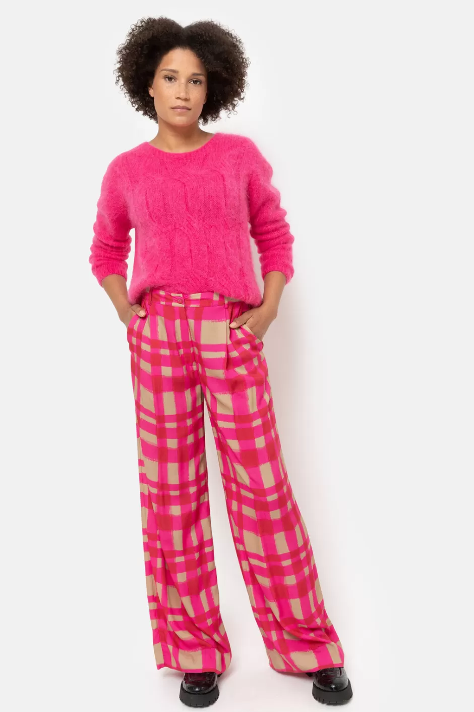 Hot Fuchsia Checked Trousers With Wide Legs Women Pants & Jeans