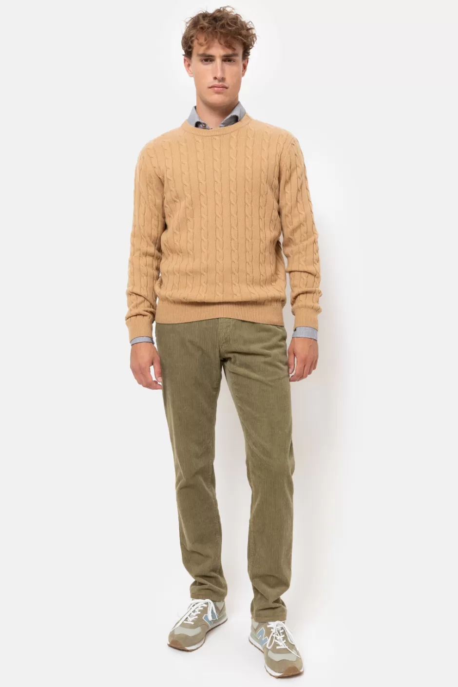 New Light Cable Knit Jumper, Round Neck And Long Sleeves Men Sweaters & Cardigans