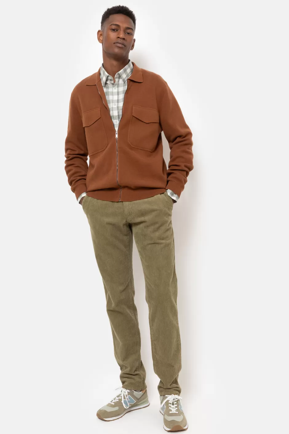 Outlet Men'S Khaki Trousers In A Regular Fit Men Pants