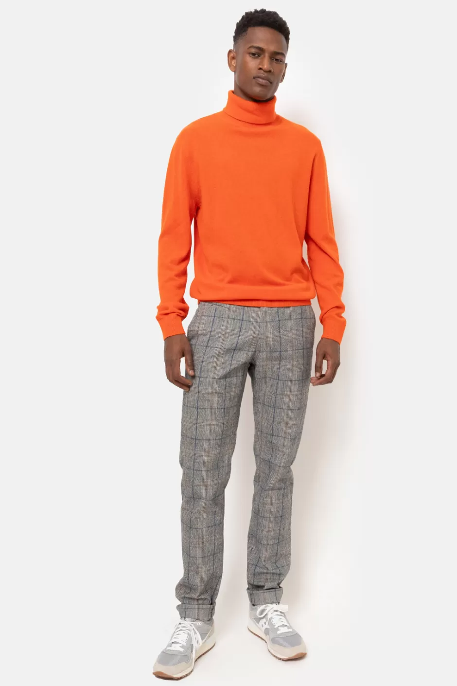 Flash Sale Orange Pullover With Turtleneck And Long Sleeves Men Sweaters & Cardigans