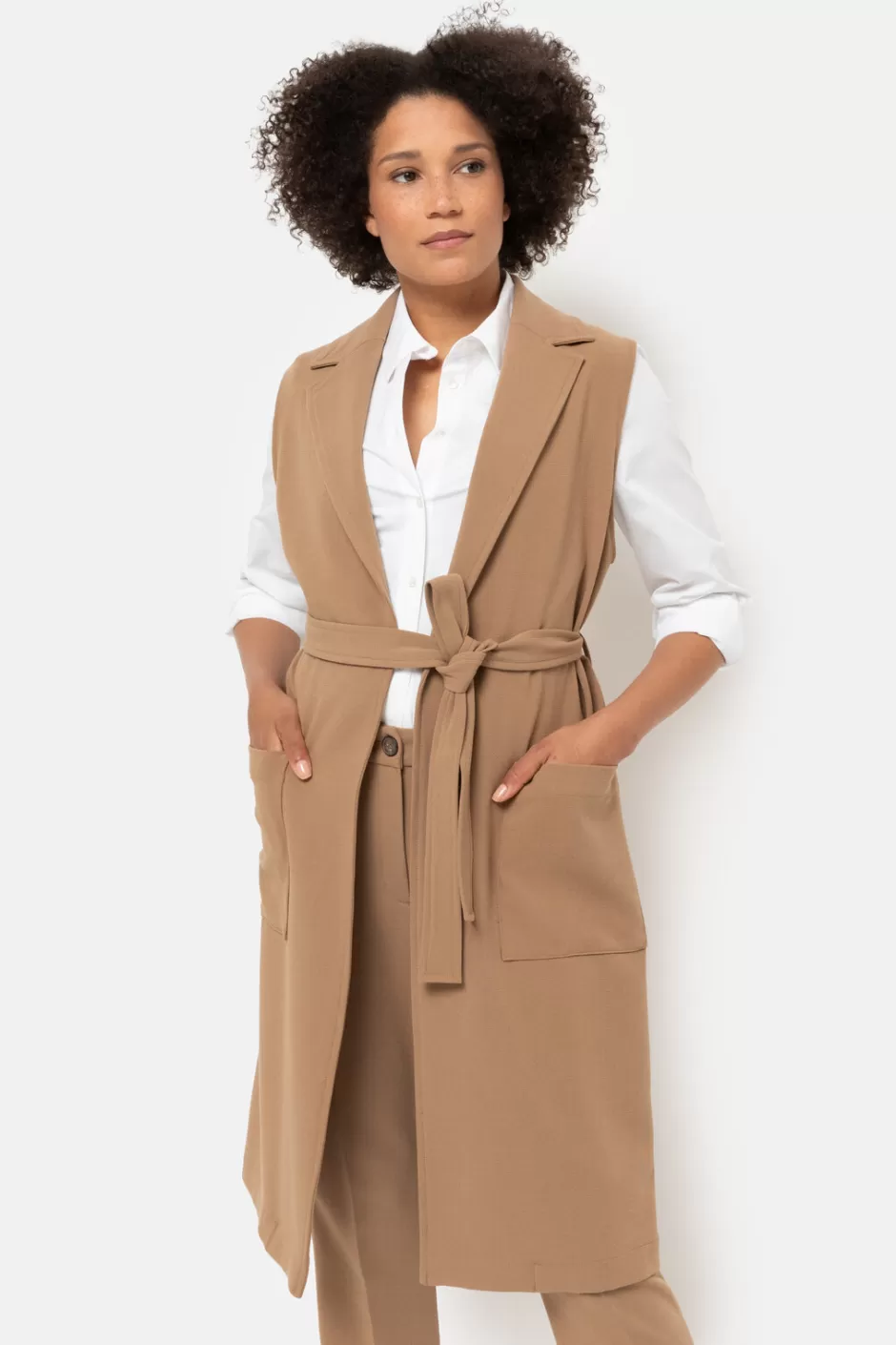 Cheap Women'S Camel Sleeveless Jacket With Turtleneck Women Coats & Jackets