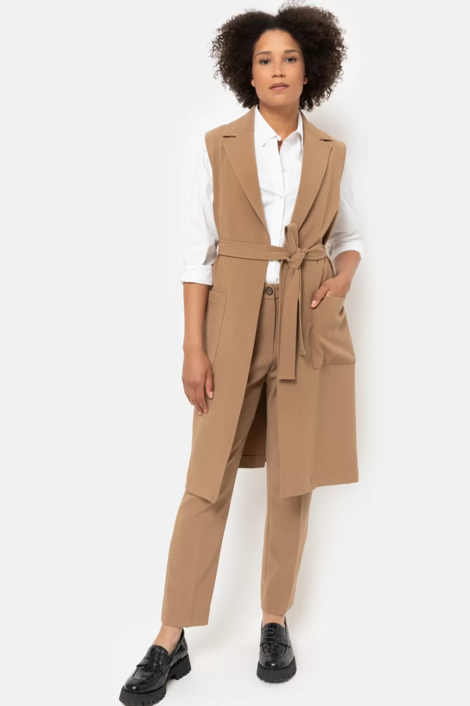 Cheap Women'S Camel Sleeveless Jacket With Turtleneck Women Coats & Jackets